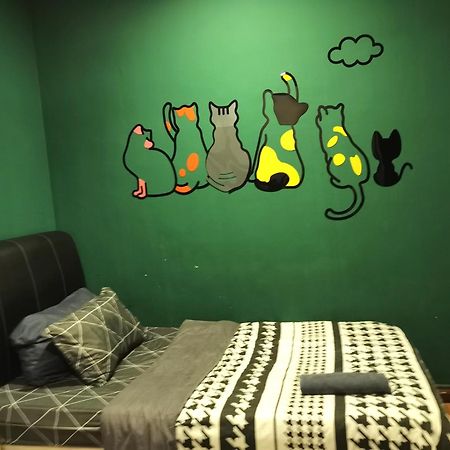 Cozy Forest Themed Homestay 4 Bedroom Куала-Лумпур Екстер'єр фото